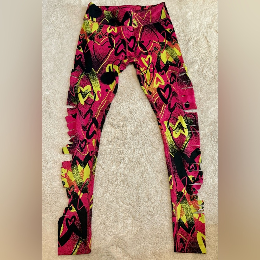 Zumba leggings 
Gently used 
Excellent condition